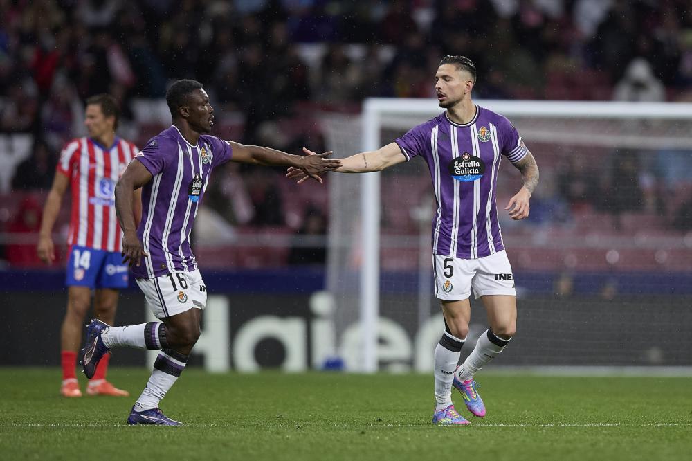 雨后春笋般 雨后春笋般